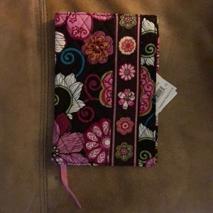 New Vera Bradley Paperback Cover Mod Floral Pink